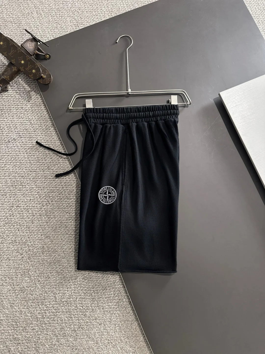 🅿️330 Next day shipping High-end goods Stone Island 2025 spring and summer new elastic band casual heavy-duty washed shorts, batik pure cotton tripe soft to the touch, counter-customized fabrics with high breathability and comfort, impeccable details, brand element design concept, reflecting high quality. It feels delicate and soft! It presents a casual cut and the upper body shape is great! Size: S-XL